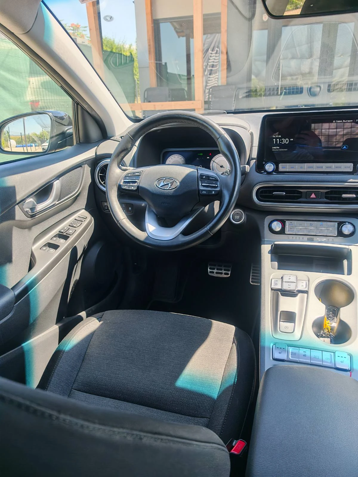 Hyundai Kona 64KWh/PRIME/ГАРАНЦИЯ/SOH100%/BLUELINK/2023г., снимка 11 - Автомобили и джипове - 55541837