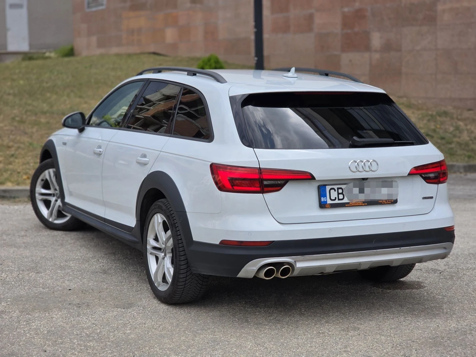 Audi A4 Allroad 3.0, снимка 5 - Автомобили и джипове - 55608007