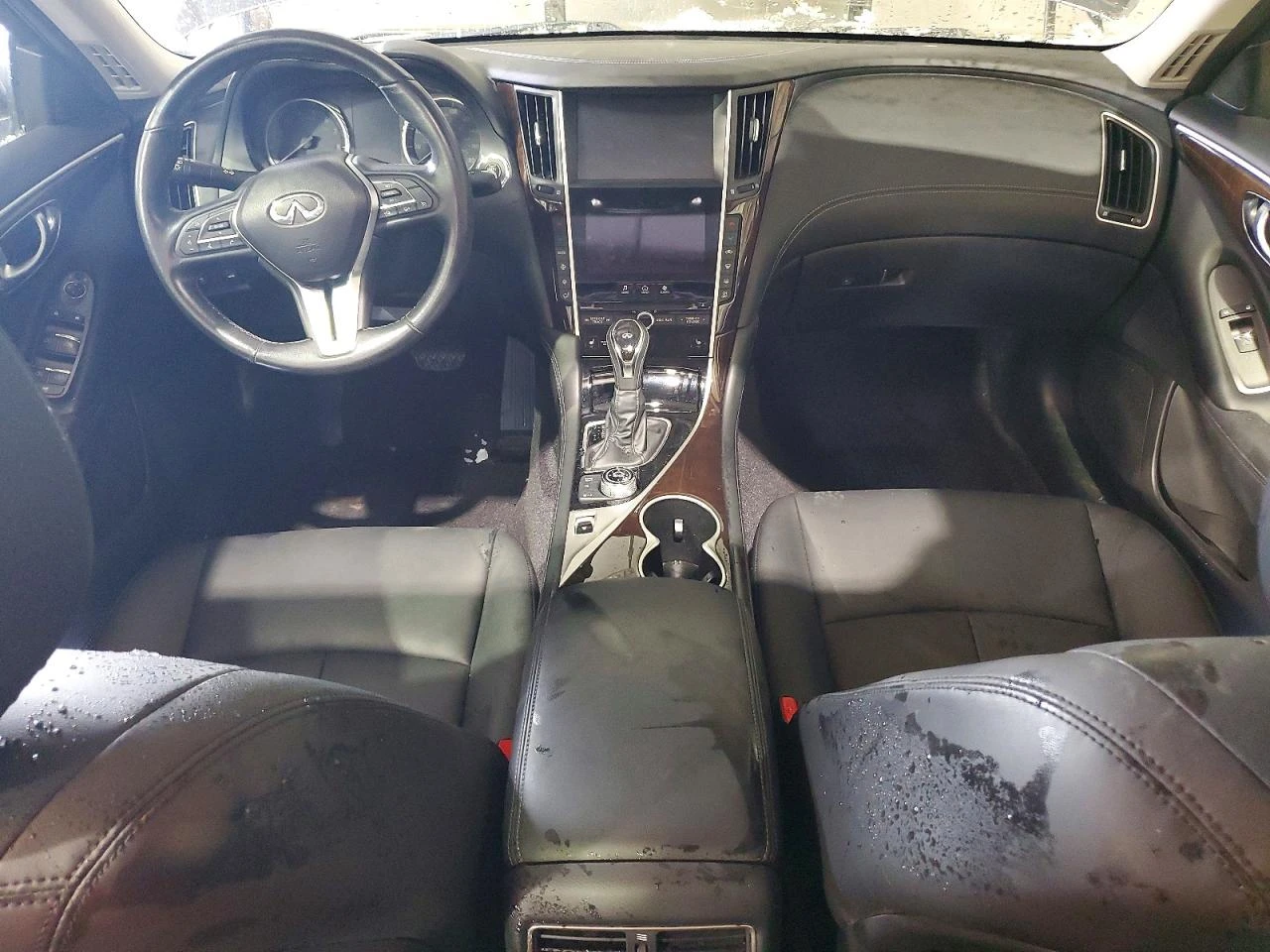 Infiniti Q50 3l Luxe, снимка 8 - Автомобили и джипове - 56151576