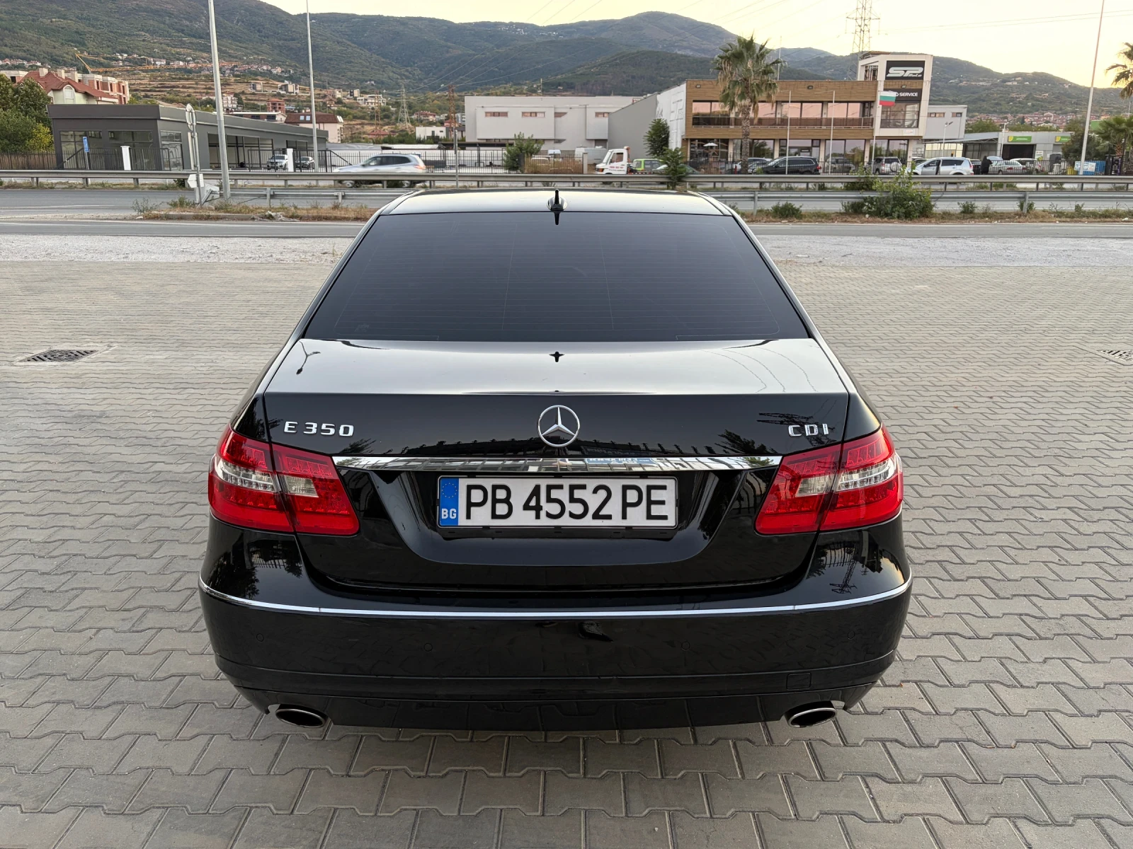 Mercedes-Benz E 350 Avangarde, снимка 4 - Автомобили и джипове - 56351225
