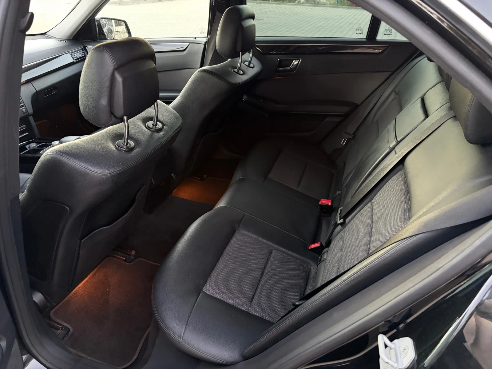 Mercedes-Benz E 350 Avangarde, снимка 6 - Автомобили и джипове - 56351225