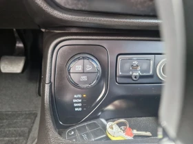 Jeep Renegade 2.0Mjet 4x4 Automatik - 19900 лв. - 18475216 15