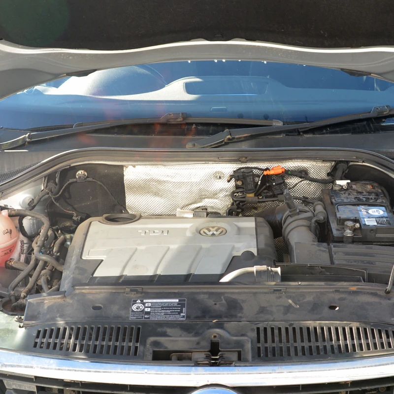 VW Tiguan 2.0 TDI 4motion, снимка 8 - Автомобили и джипове - 51518370