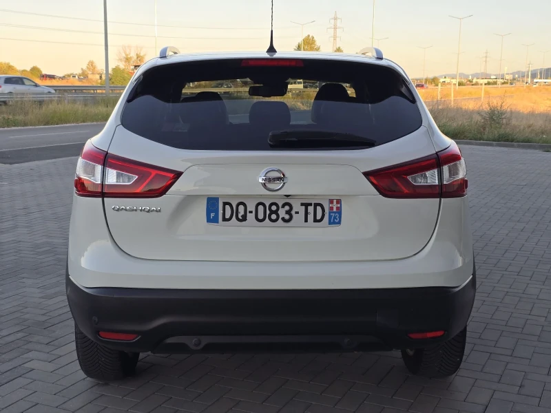 Nissan Qashqai 1.6dCi/Tekna/4x4/Panorama/360cam/EVRO6/FUL, снимка 6 - Автомобили и джипове - 51773676