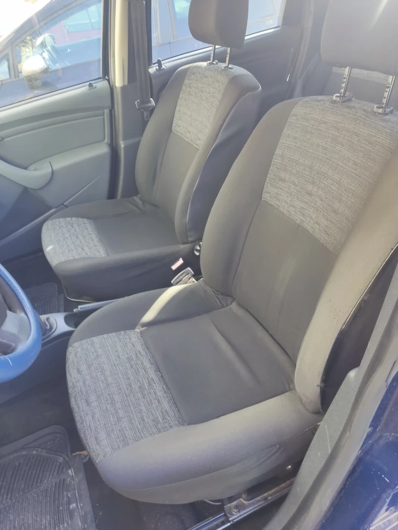 Dacia Duster 1.6 газ бензин , снимка 12 - Автомобили и джипове - 52437296