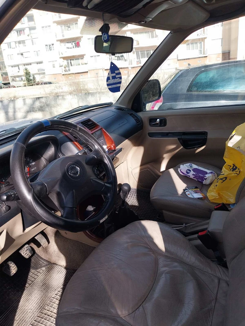Nissan Terrano, снимка 5 - Автомобили и джипове - 52842250
