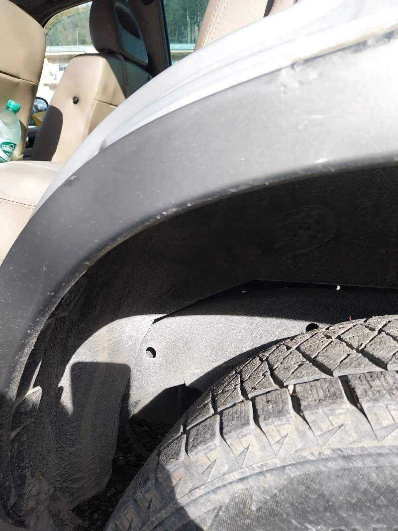 Nissan Terrano, снимка 10 - Автомобили и джипове - 52842250