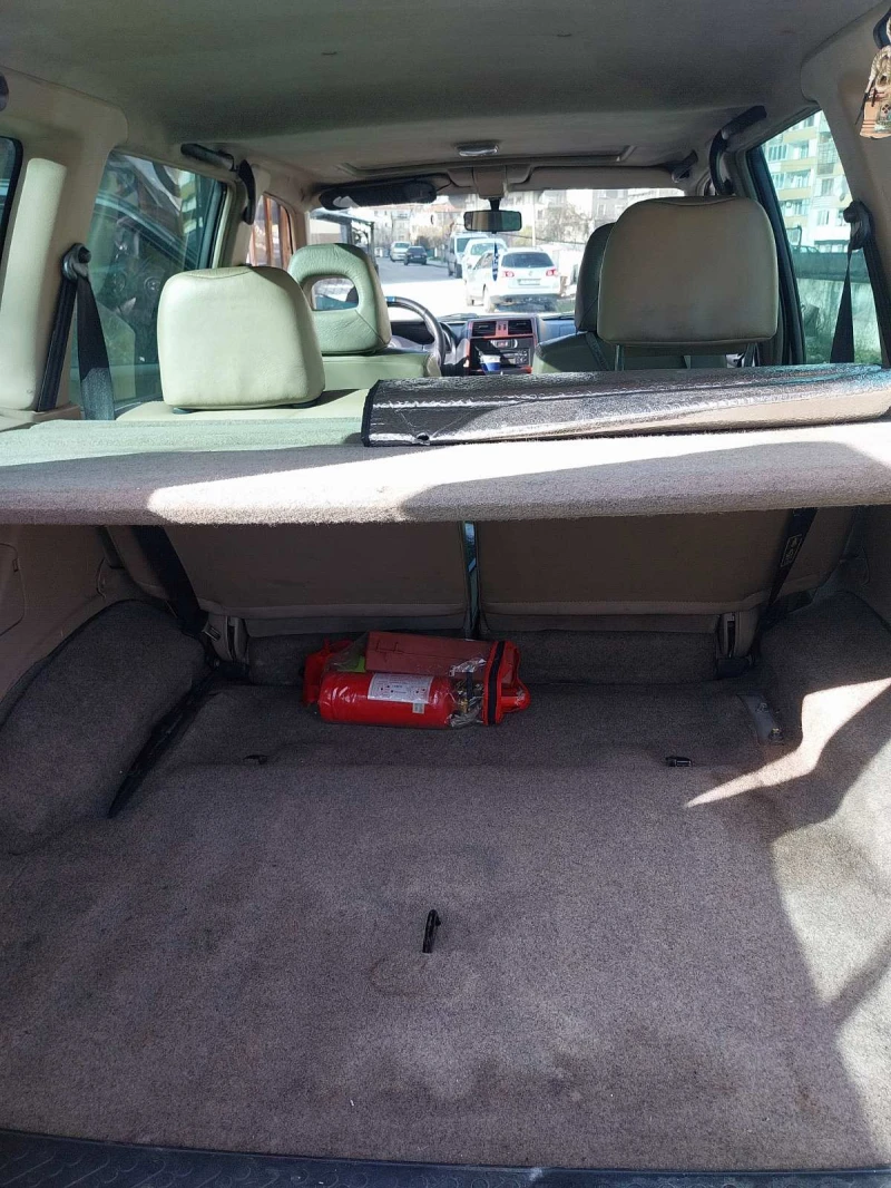 Nissan Terrano, снимка 7 - Автомобили и джипове - 52842250