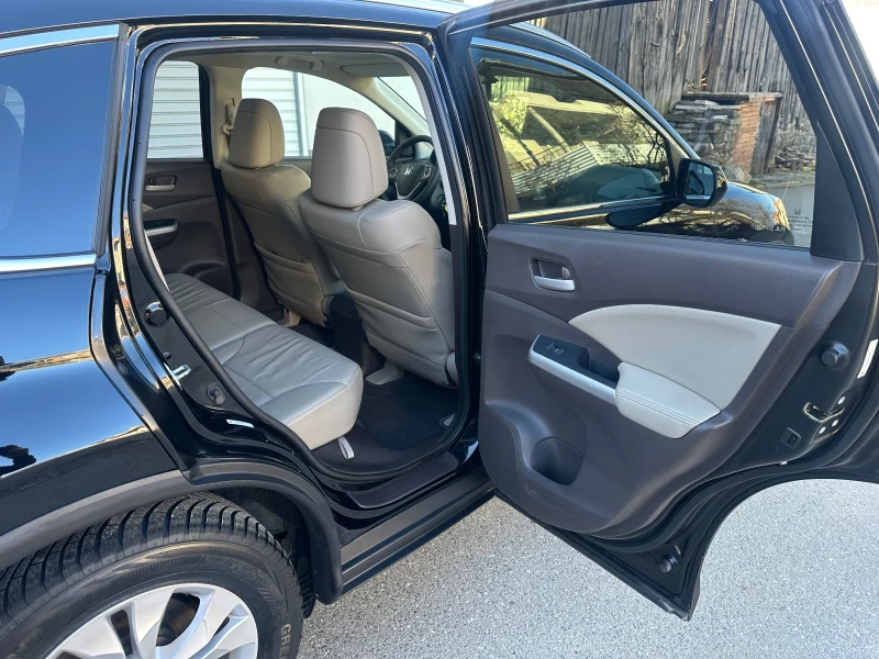 Honda Cr-v Touring 2.4 185HP Дистанционно Палене!!!, снимка 11 - Автомобили и джипове - 52930343