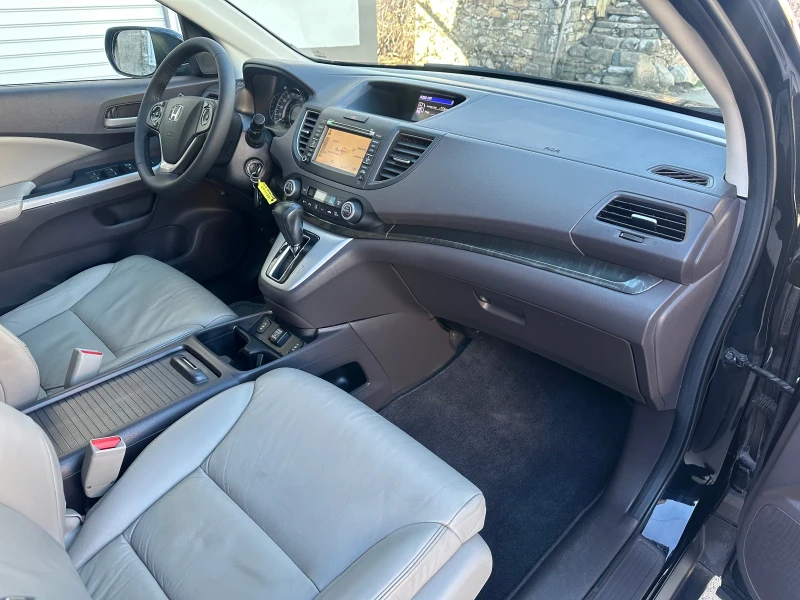 Honda Cr-v Touring 2.4 185HP Дистанционно Палене!!!, снимка 8 - Автомобили и джипове - 52930343