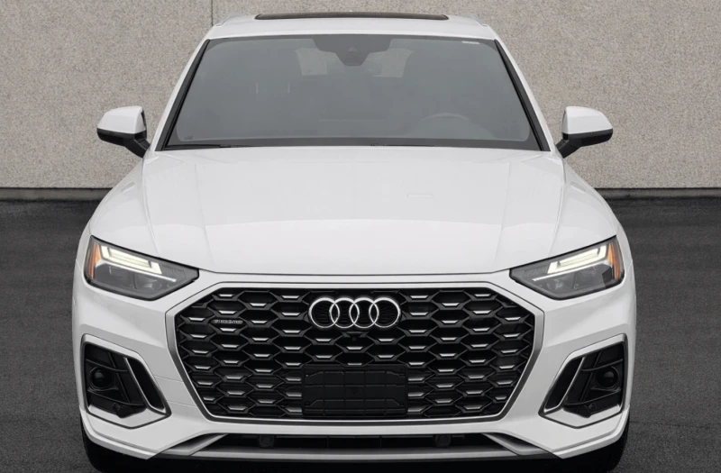 Audi Q5 Q5 Sportback S-Line, снимка 2 - Автомобили и джипове - 53045134