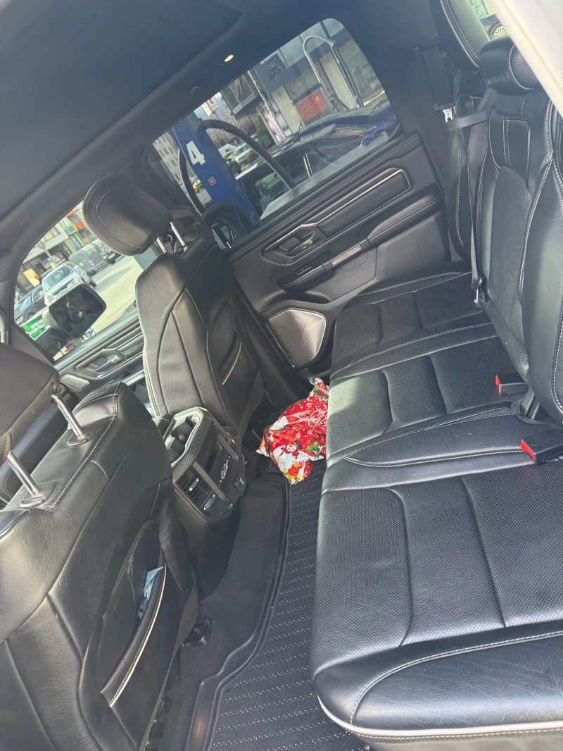 Dodge RAM 1500, снимка 16 - Автомобили и джипове - 53432110