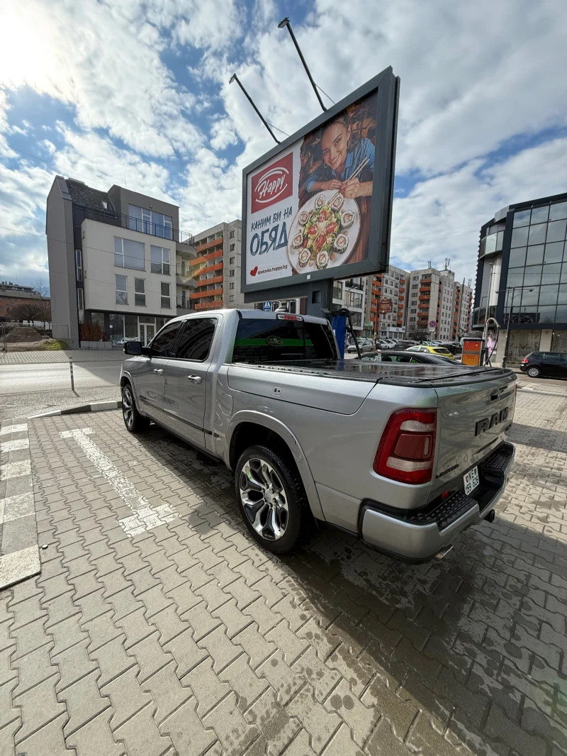 Dodge RAM 1500, снимка 8 - Автомобили и джипове - 53432110