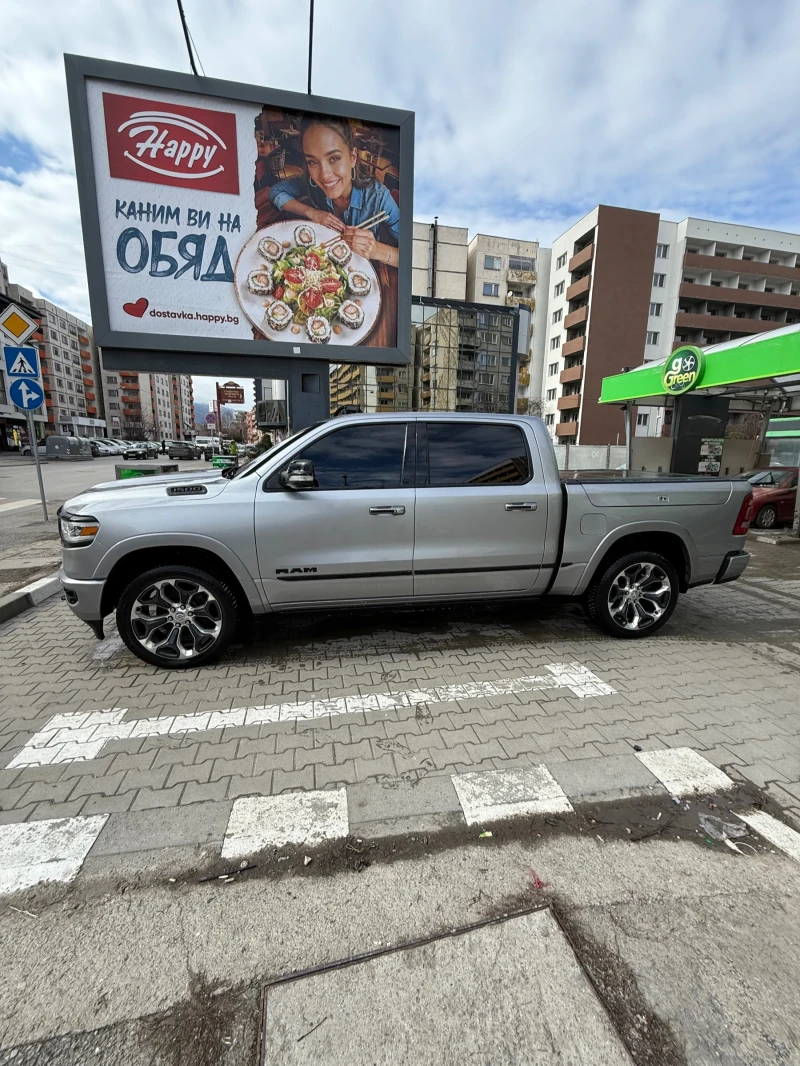 Dodge RAM 1500, снимка 9 - Автомобили и джипове - 53432110