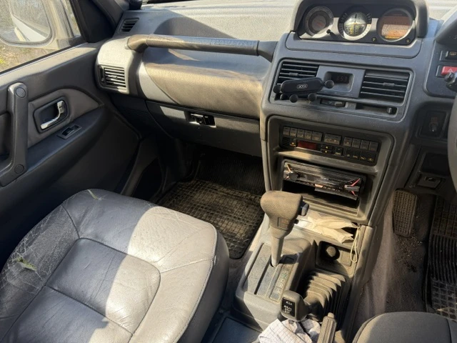 Mitsubishi Pajero, снимка 8 - Автомобили и джипове - 54754039