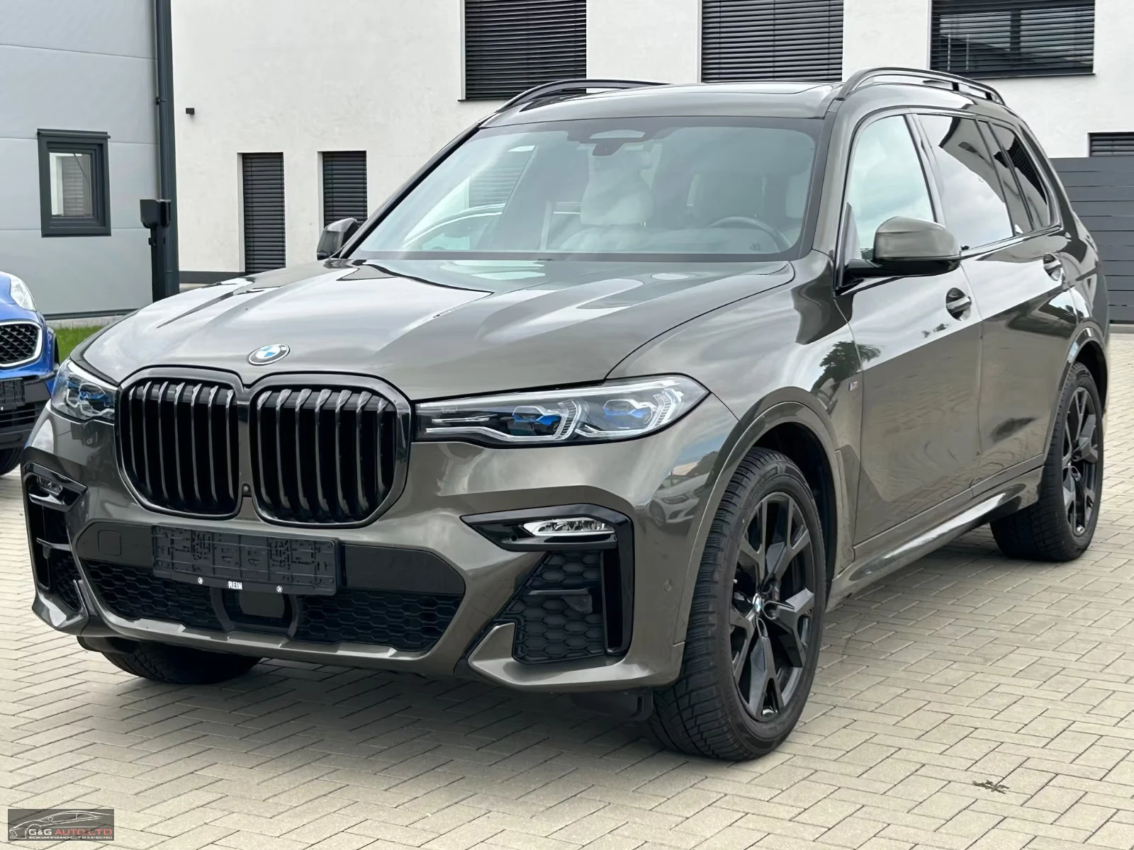 BMW X7 M50/530HP/xDRIVE/B&W/PANO/NAVI/LED/DIGITAL/756v, снимка 1