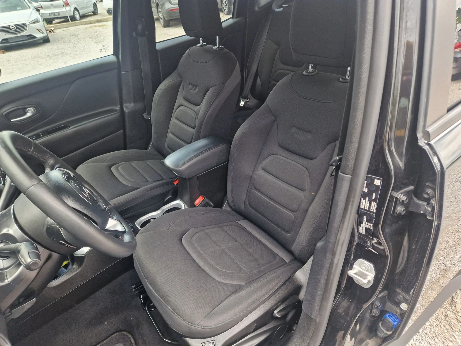 Jeep Renegade 2.0Mjet 4x4 Automatik - изображение 9