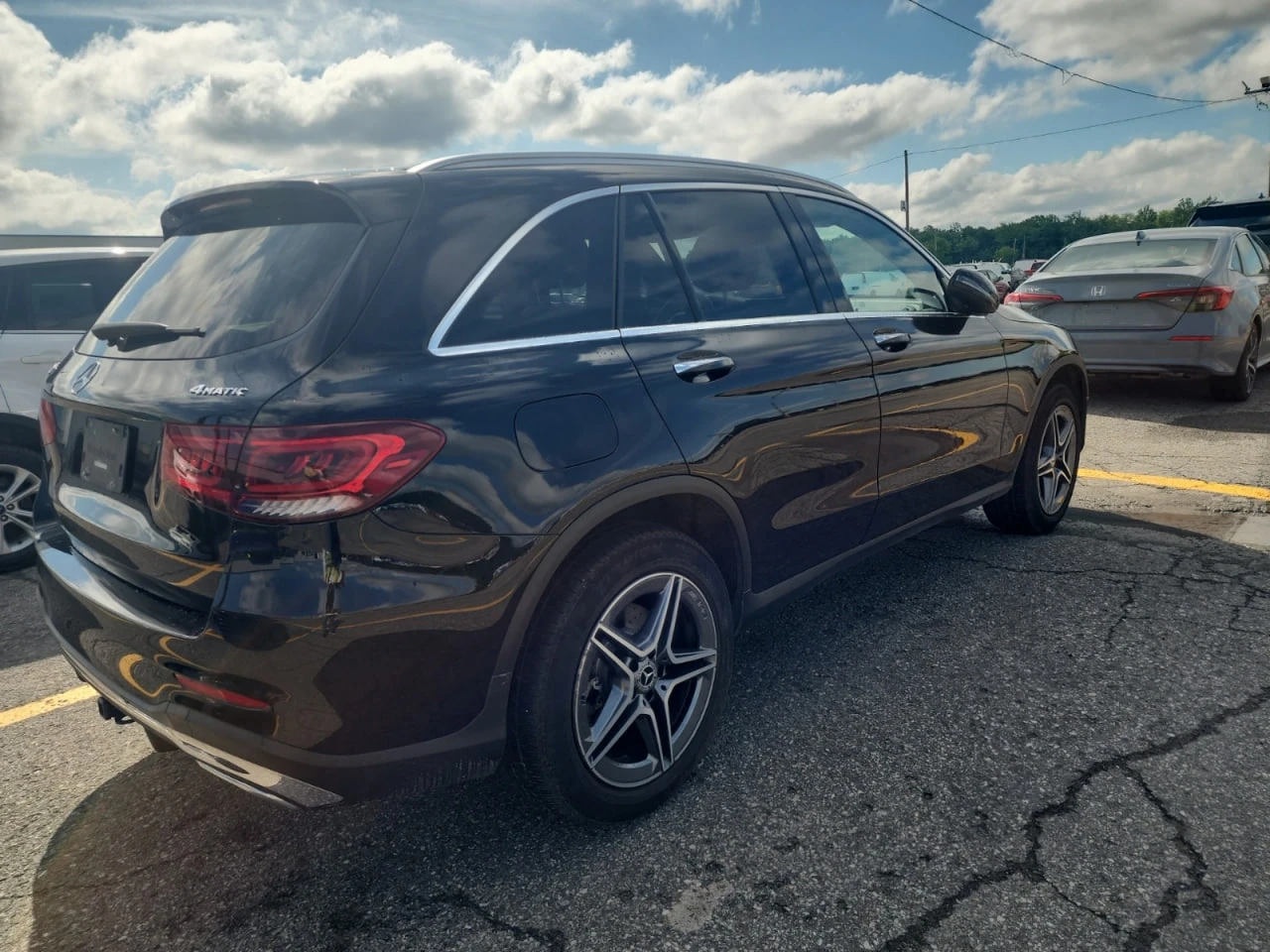 Mercedes-Benz GLC 300 * CARFAX * АВТО КРЕДИТ * ЦЕНА ДО БГ! - изображение 4