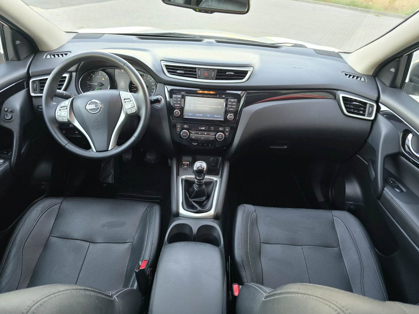 Nissan Qashqai 1.6dCi/Tekna/4x4/Panorama/360cam/EVRO6/FUL - изображение 10