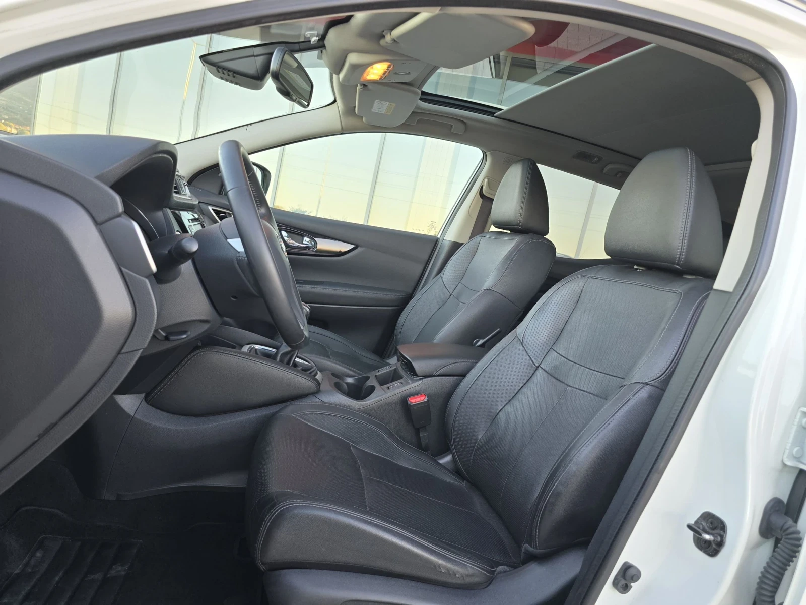 Nissan Qashqai 1.6dCi/Tekna/4x4/Panorama/360cam/EVRO6/FUL | Mobile.bg   11