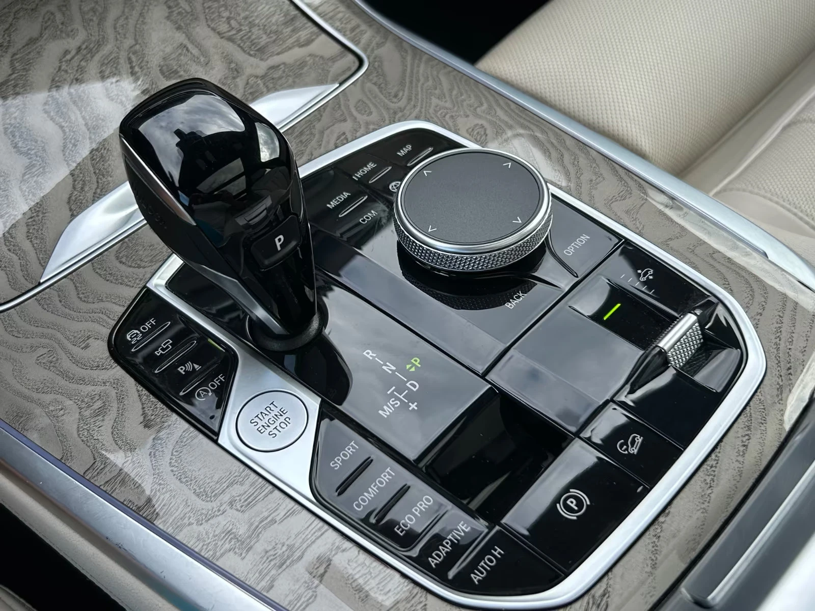 BMW X7 M50/530HP/xDRIVE/B&W/PANO/NAVI/LED/DIGITAL/756v | Mobile.bg   14