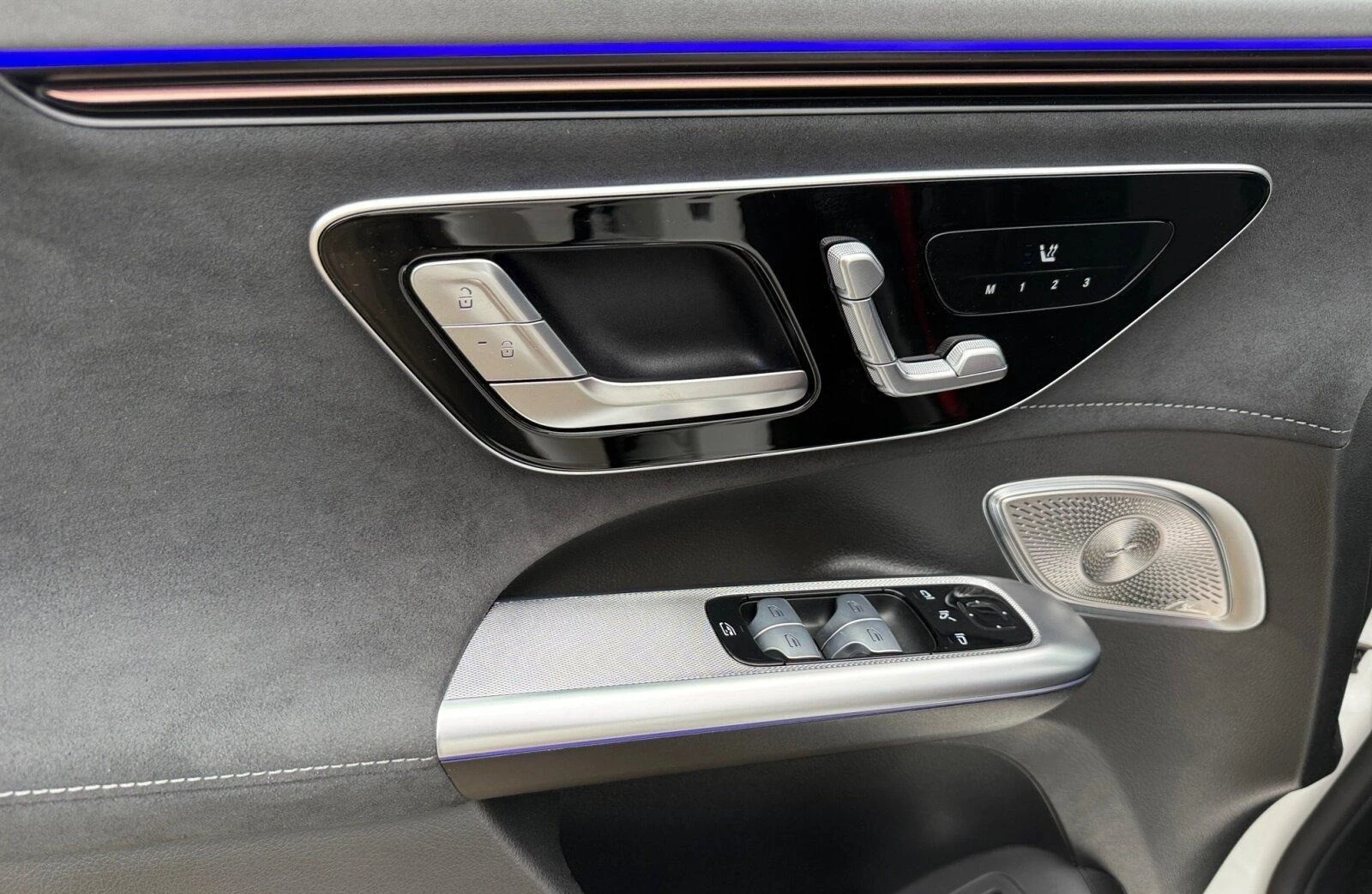 Mercedes-Benz EQE 43 SUV/AMG/4MATIC/SUPERSCREEN/BURM/PANO/360/NIGHT/ - изображение 8