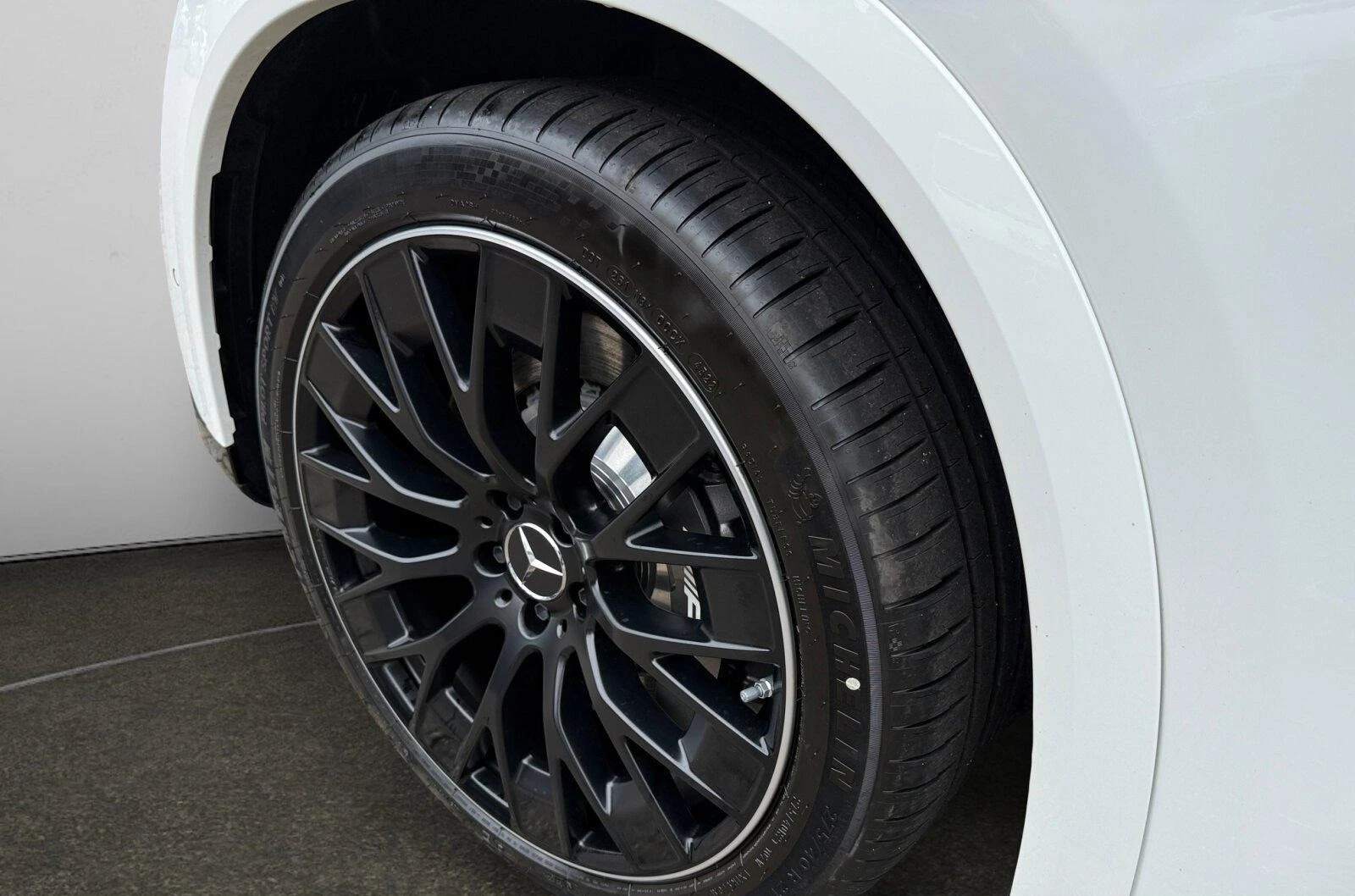 Mercedes-Benz EQE 43 SUV/AMG/4MATIC/SUPERSCREEN/BURM/PANO/360/NIGHT/ - изображение 7