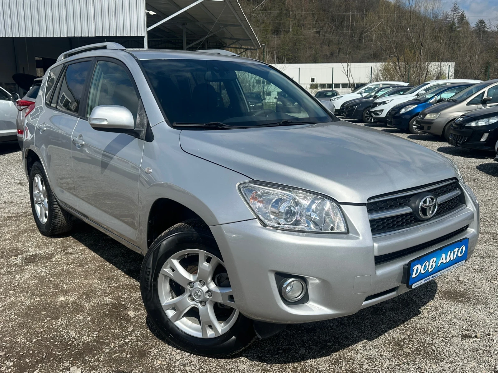 Toyota Rav4 2.2D-4x4-LUXURY-KEYLESSGO-КОЖА-ПОДГРЕВ., снимка 7 - Автомобили и джипове - 54136608