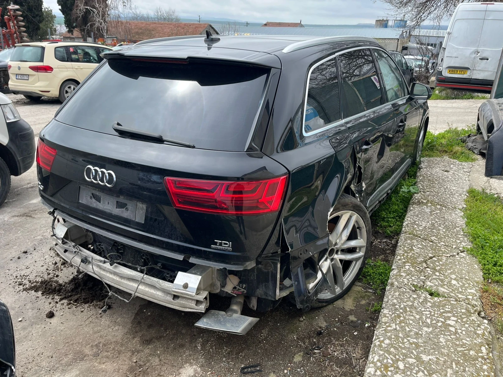 Audi Q7 Crt 272 дигитално, снимка 4 - Автомобили и джипове - 54140463