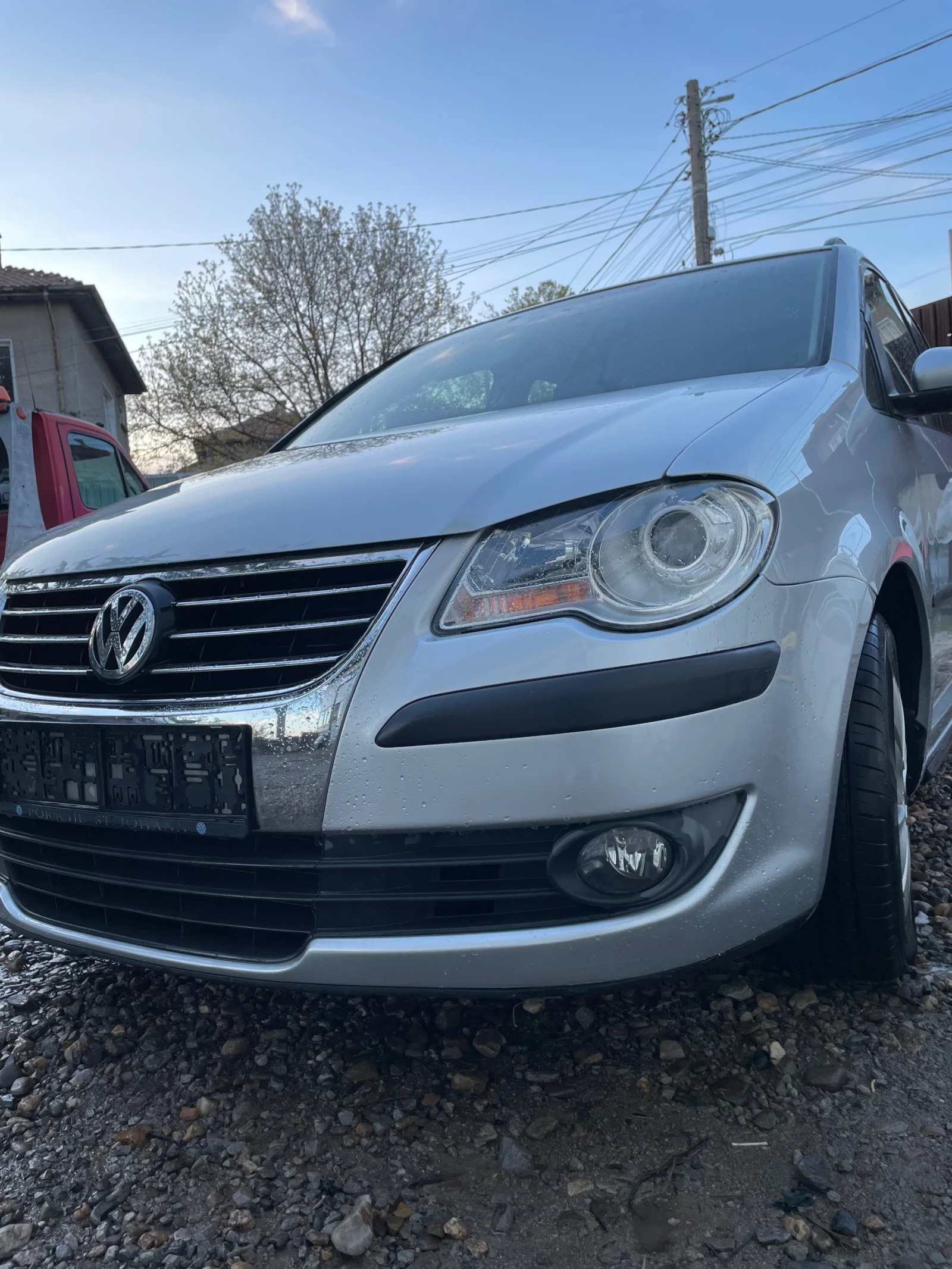 VW Touareg 1.9 TDI, снимка 2 - Автомобили и джипове - 54417354