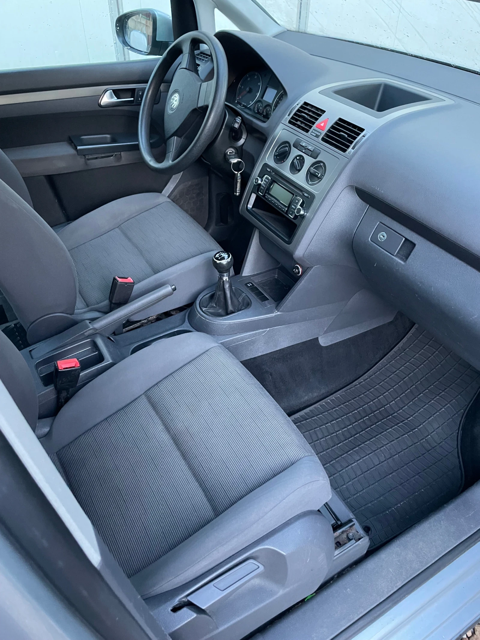 VW Touareg 1.9 TDI, снимка 10 - Автомобили и джипове - 54417354