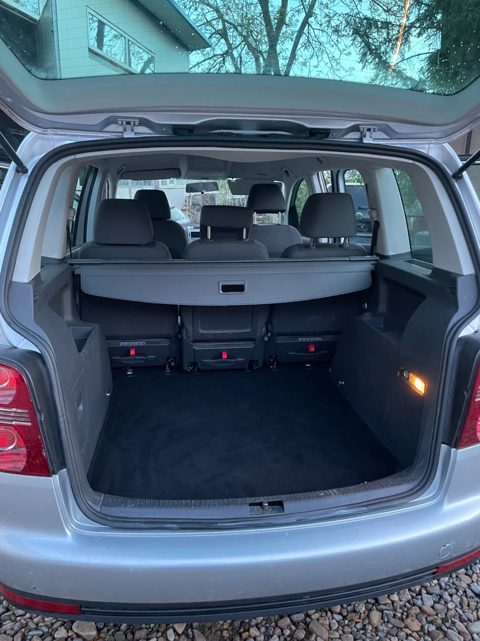 VW Touareg 1.9 TDI, снимка 17 - Автомобили и джипове - 54417354