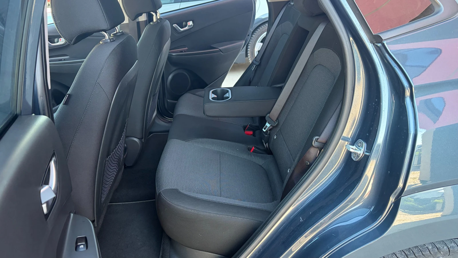 Hyundai Kona 39kWh , снимка 9 - Автомобили и джипове - 54441151