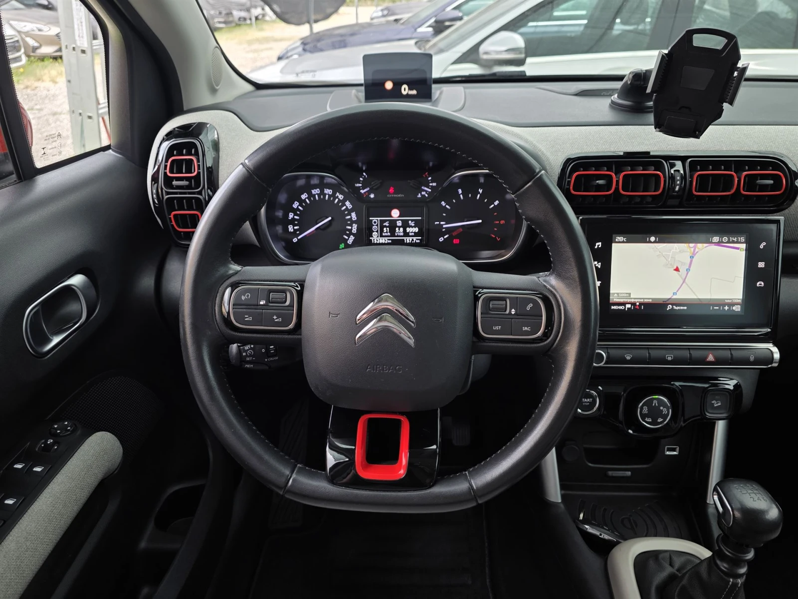 Citroen C3 Aircross 1.2 PureTech Shine Panorama, снимка 8 - Автомобили и джипове - 55055371