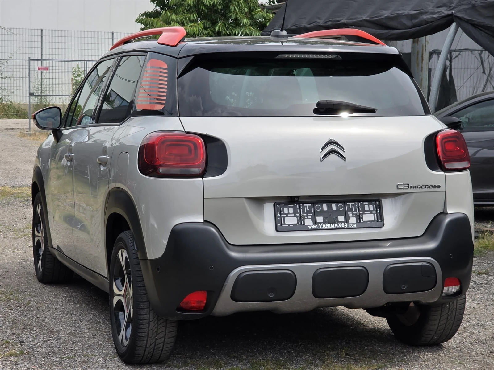 Citroen C3 Aircross 1.2 PureTech Shine Panorama, снимка 3 - Автомобили и джипове - 55055371