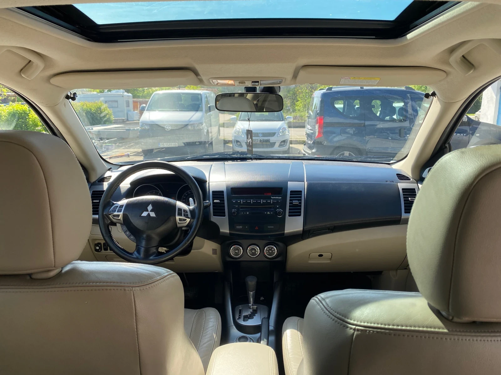 Mitsubishi Outlander, снимка 2 - Автомобили и джипове - 55083127