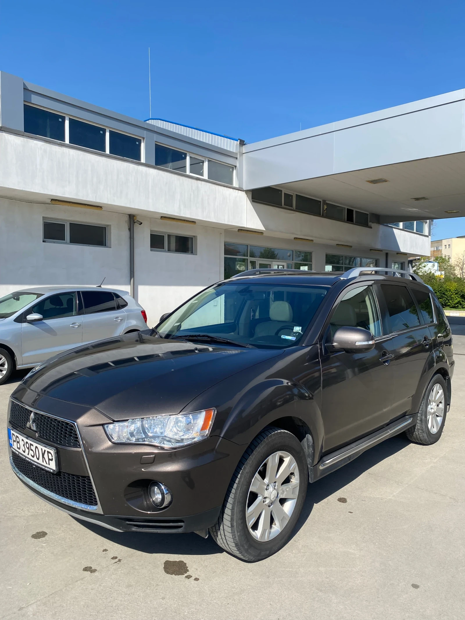 Mitsubishi Outlander, снимка 7 - Автомобили и джипове - 55083127
