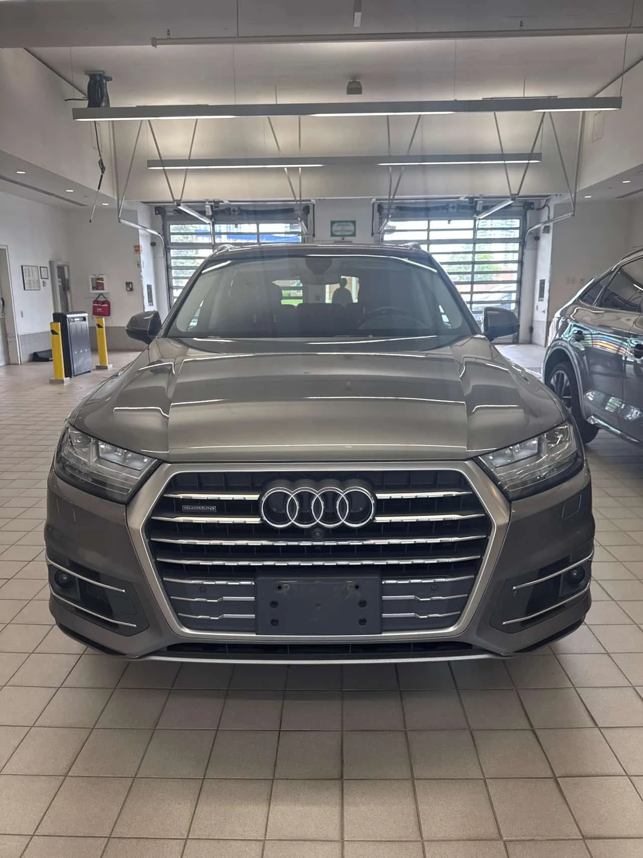 Audi Q7 3.0T Technik * MATRIX * DISTRONIC * 360 * ОБДУХВАН, снимка 6 - Автомобили и джипове - 55158868