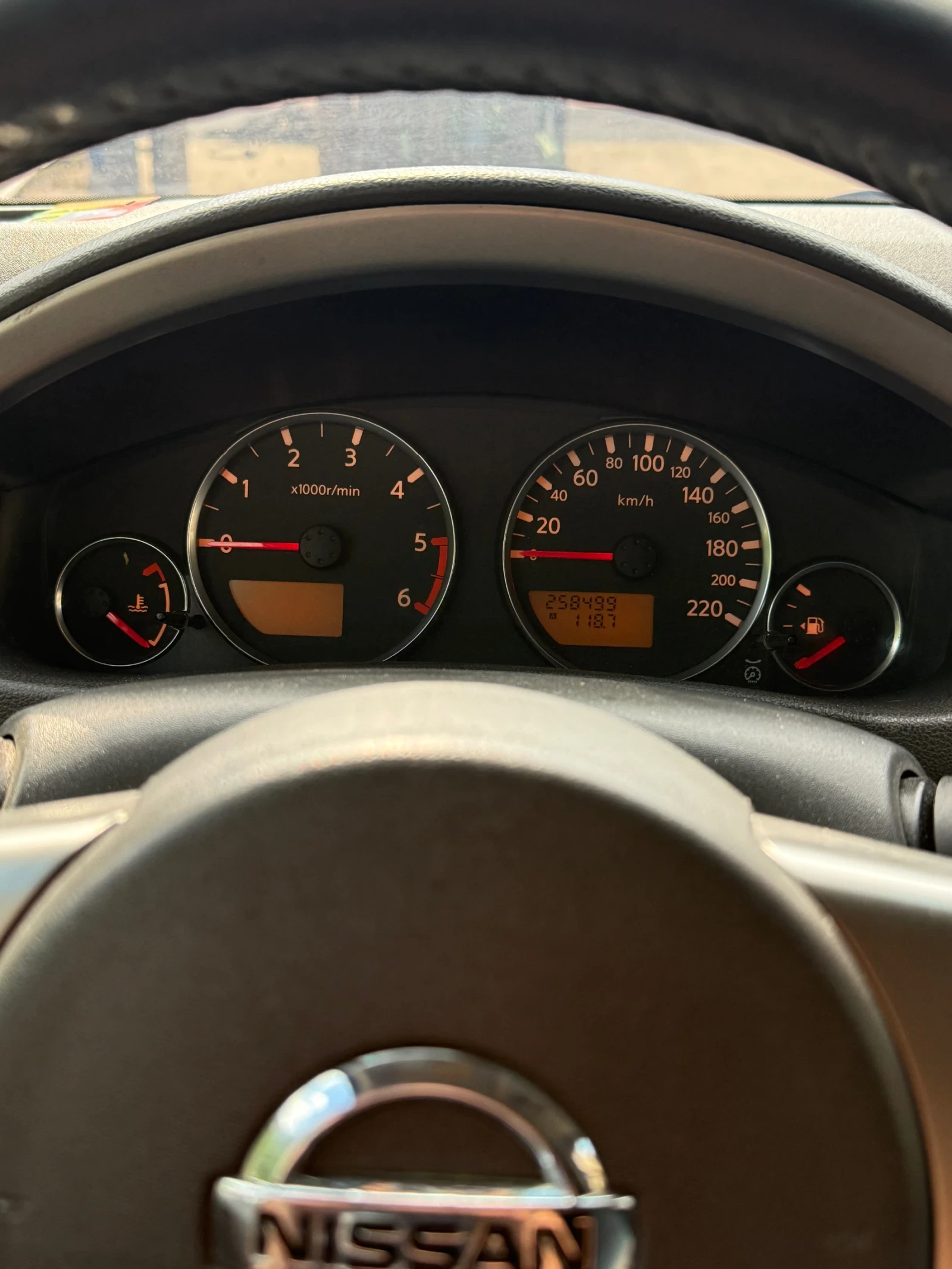Nissan Pathfinder, снимка 11 - Автомобили и джипове - 55270627