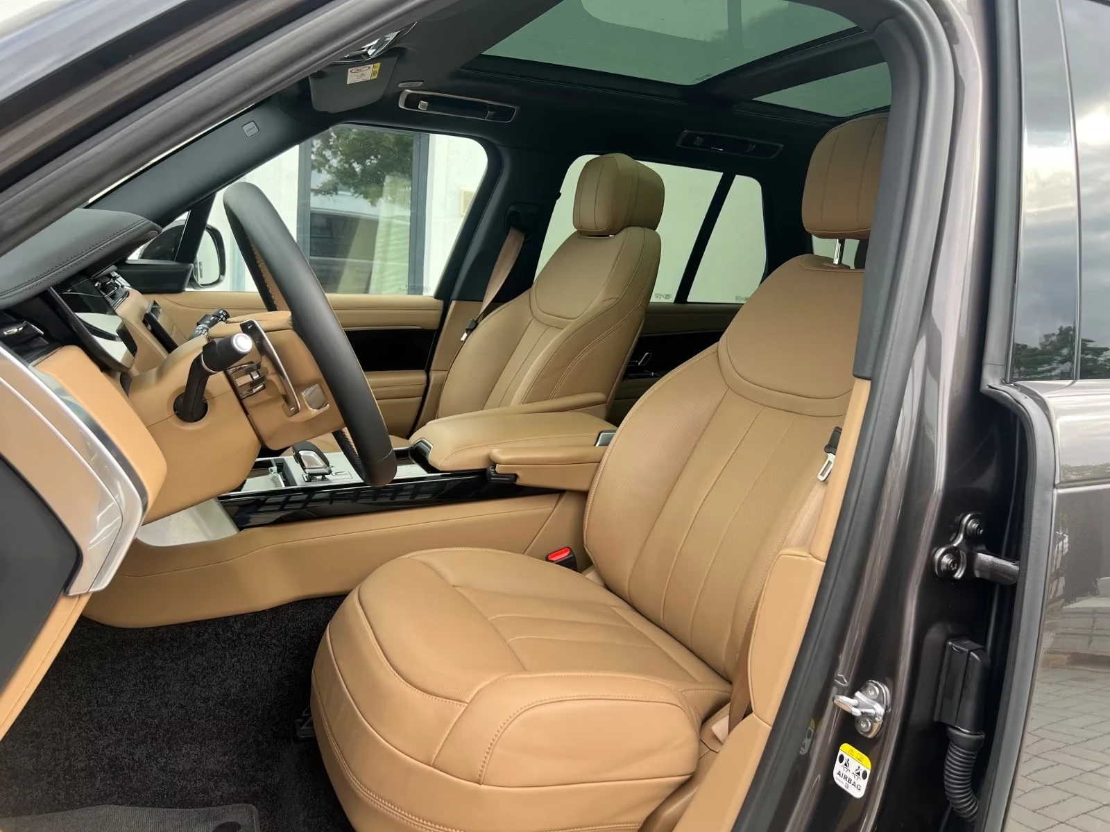Land Rover Range rover D350 HSE SHADOW-PAKET MERIDIAN-AUDIO PANORAMA 360, снимка 13 - Автомобили и джипове - 55325916
