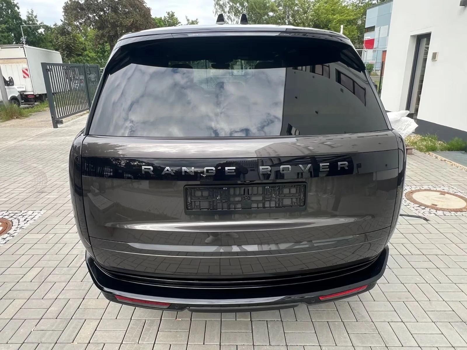 Land Rover Range rover D350 HSE SHADOW-PAKET MERIDIAN-AUDIO PANORAMA 360, снимка 4 - Автомобили и джипове - 55325916