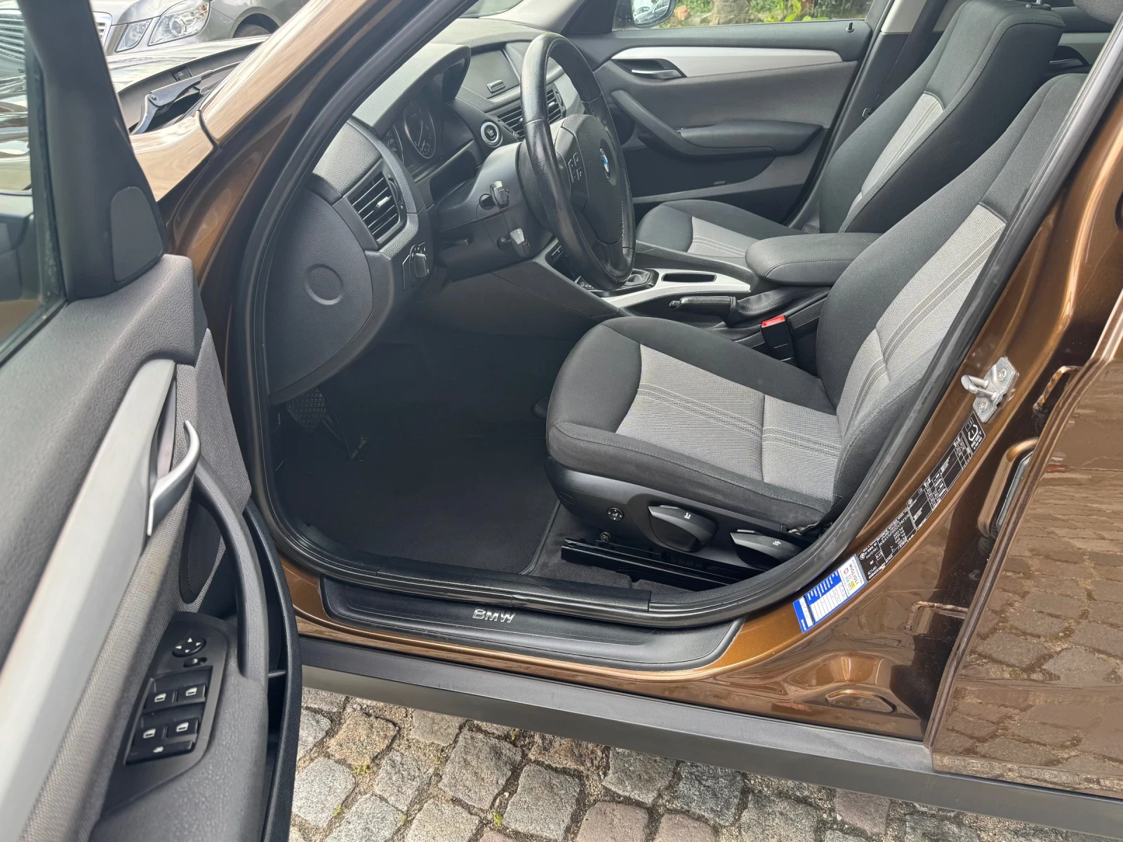 BMW X1 sDrive 18d AUTOMATIC, снимка 8 - Автомобили и джипове - 55380033