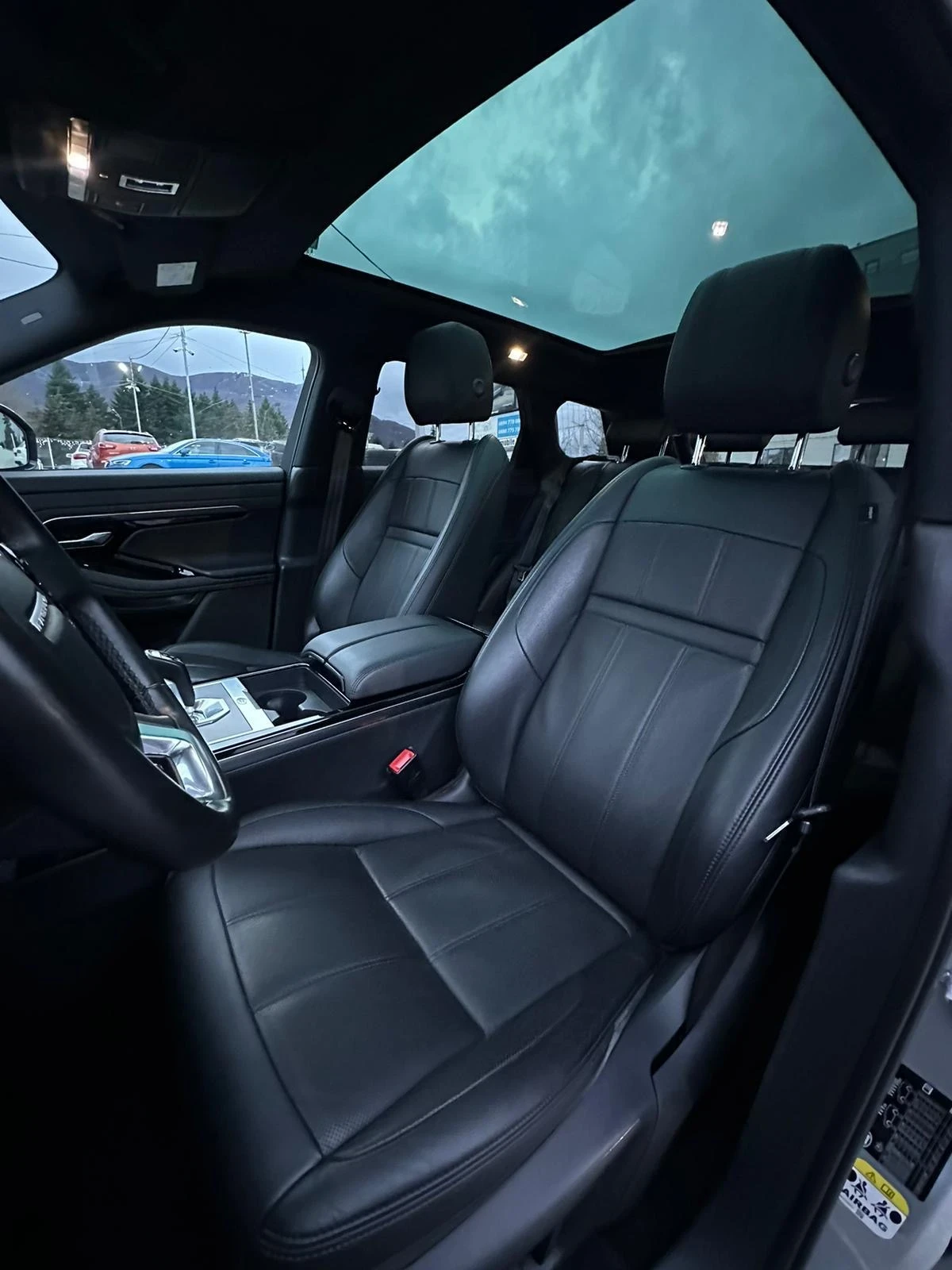 Land Rover Evoque, снимка 9 - Автомобили и джипове - 55383198