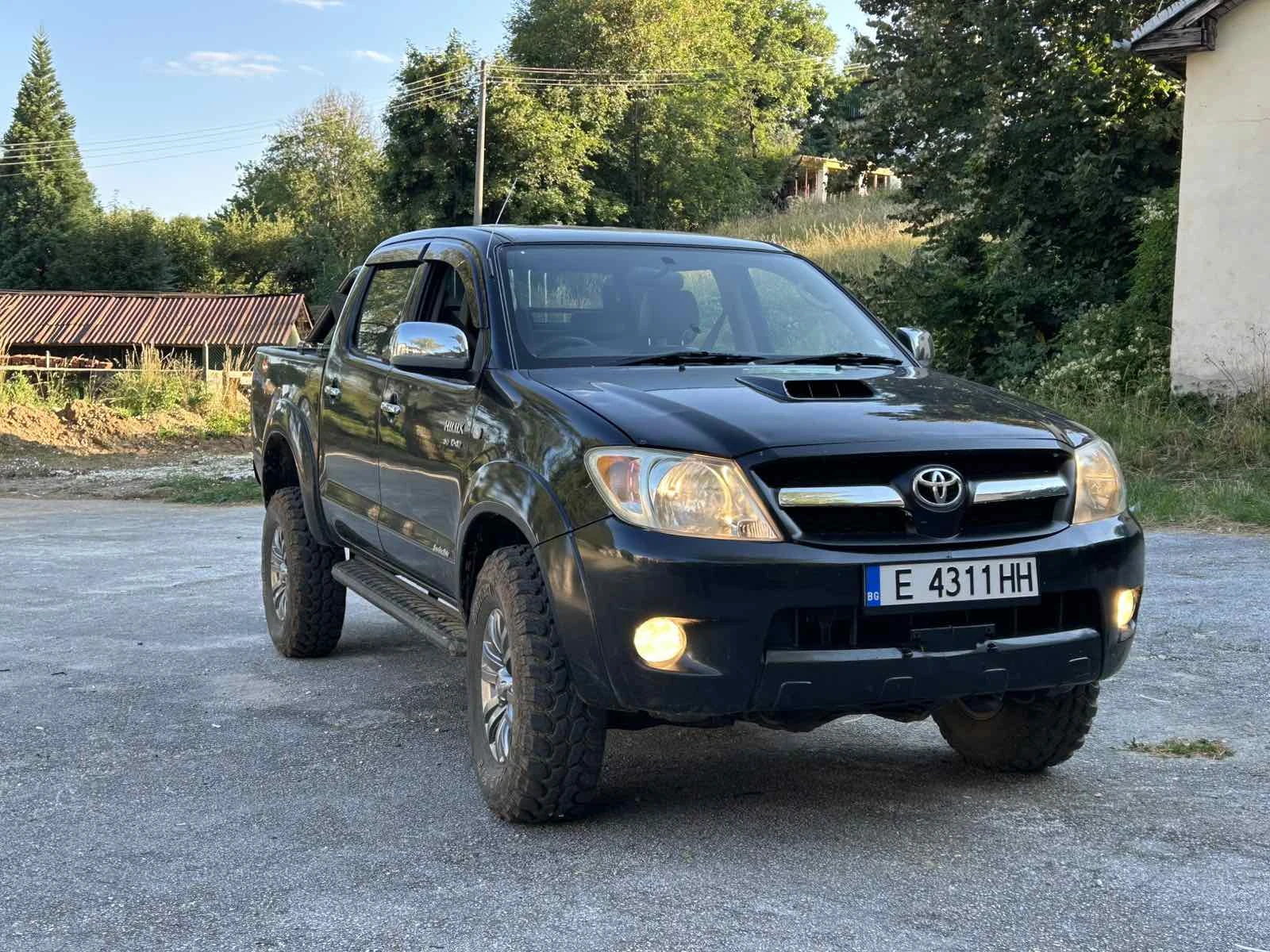Toyota Hilux Invincible Double Cab