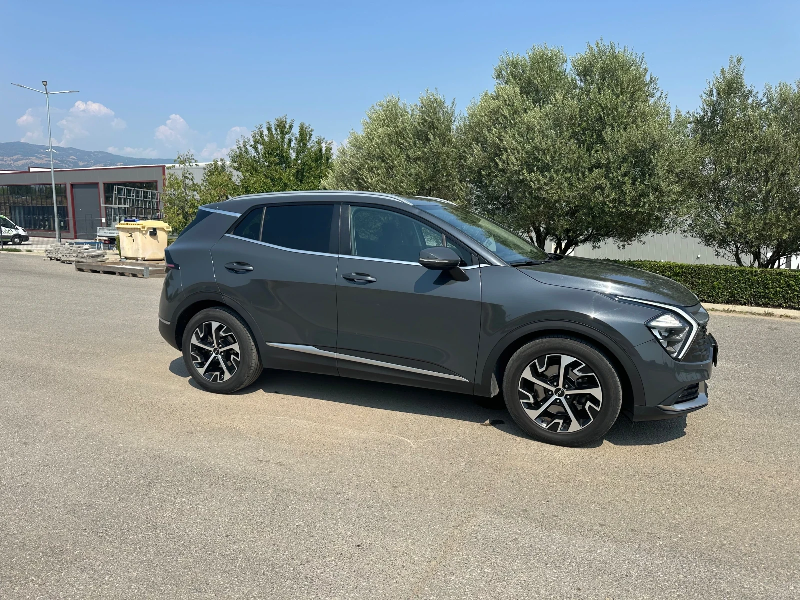 Kia Sportage 1.6 Hybrid , снимка 2 - Автомобили и джипове - 55776552