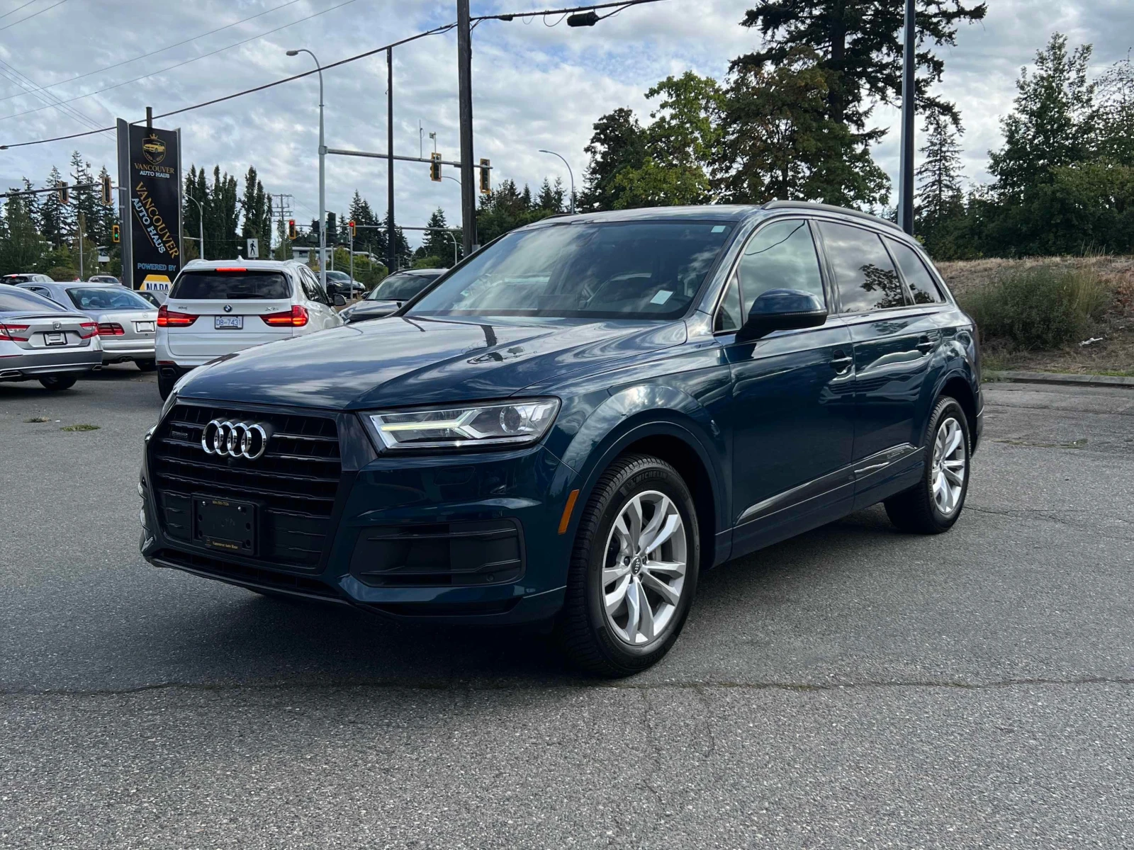 Audi Q7  / 360 /  ОБДУХВАНЕ / CARFAX / АВТОКРЕДИТ