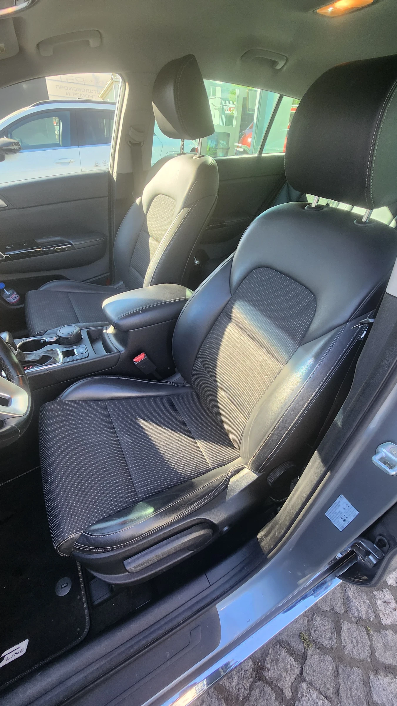 Kia Sportage, снимка 10 - Автомобили и джипове - 56354774