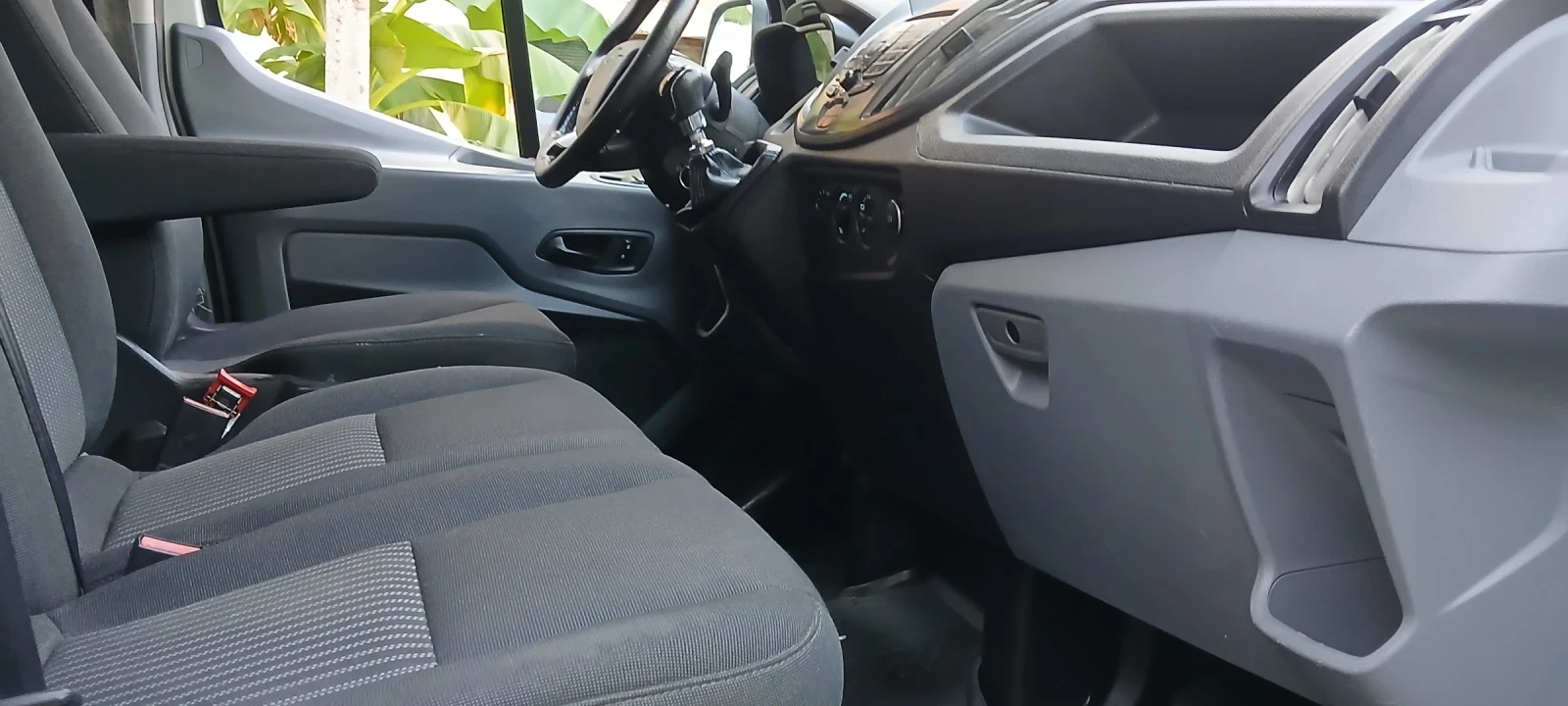 Ford Transit 2.0tdci klima, снимка 16 - Бусове и автобуси - 56317060