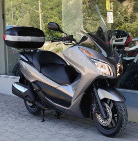 Honda Forza 300i ABS