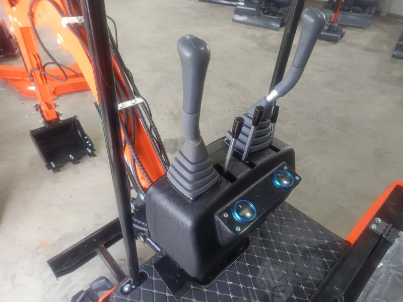 Багер Kobelco Нов със чупеща стрела, снимка 6 - Индустриална техника - 52223942